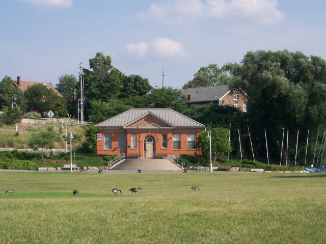 administrative building, photo by Joseph Raymond, in Hamilton Ontario, Canada, host site ChristianMuse.com