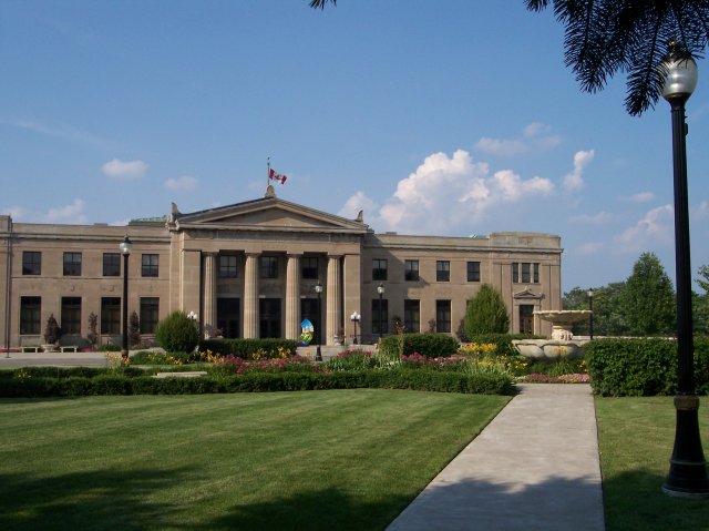 old canadian national railway building, photo by Joseph Raymond, in Hamilton Ontario, Canada, host site ChristianMuse.com